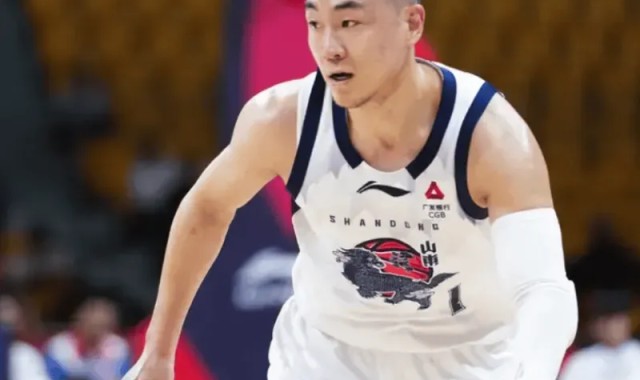 高诗岩出战34分钟，7中3得到6分2篮板6助攻